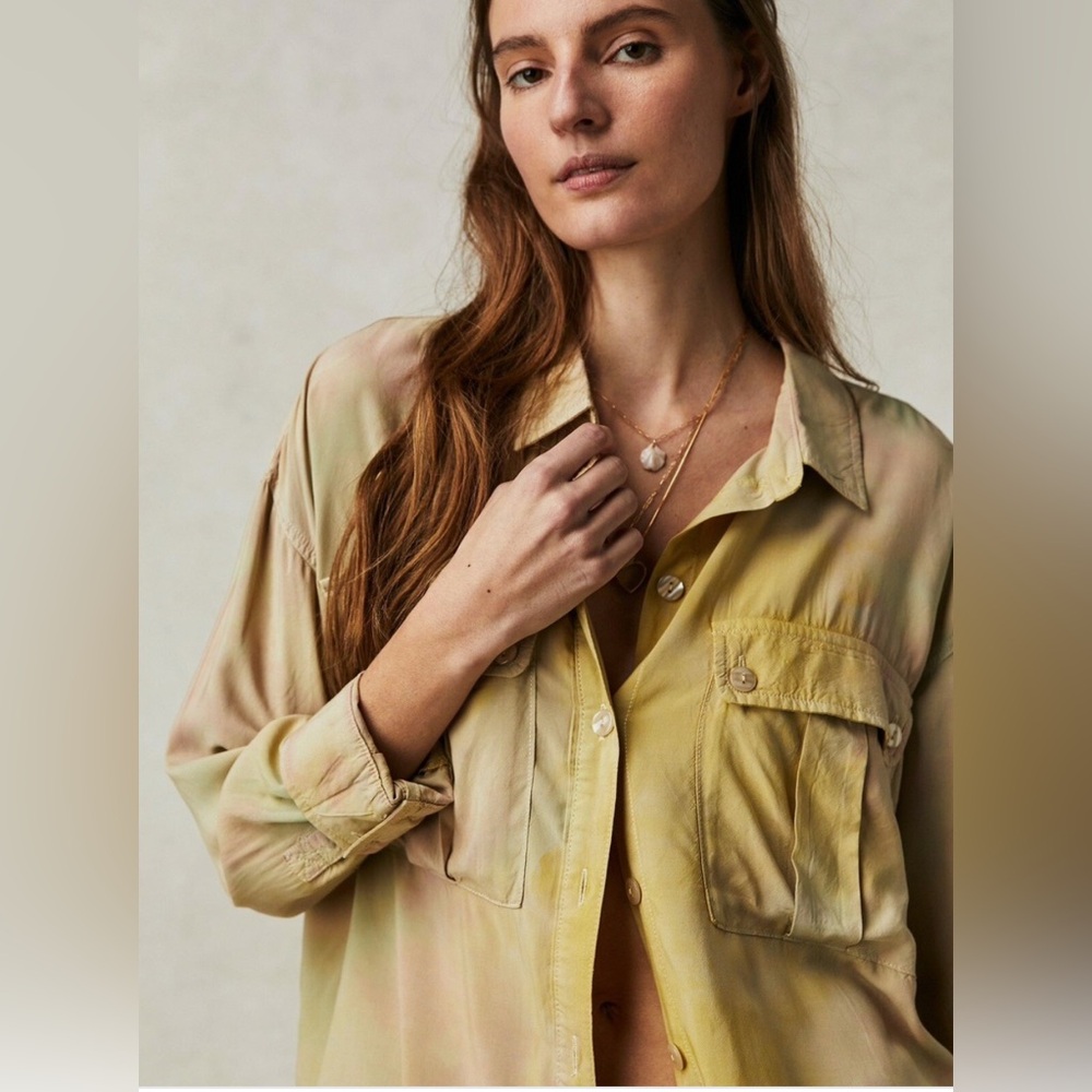 We The Free daydream in color yellow tie dye button down tunic size small
